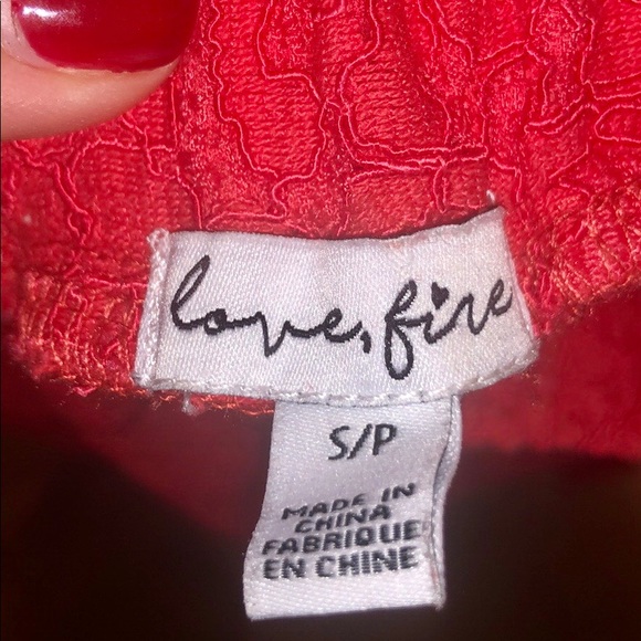 ❤️Trendy red lace dress- must go. ACCEPTING ALL OFFERS!!!!!❤️ - Picture 5 of 5